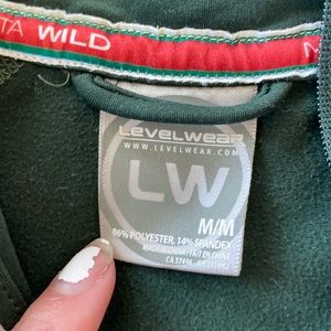 Medium woman’s wild’s hockey sweater